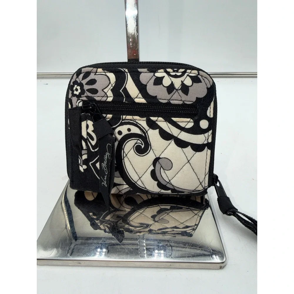 Vera Bradley night and day Black White Gray Paisley Quilted Zip Around Wallet
